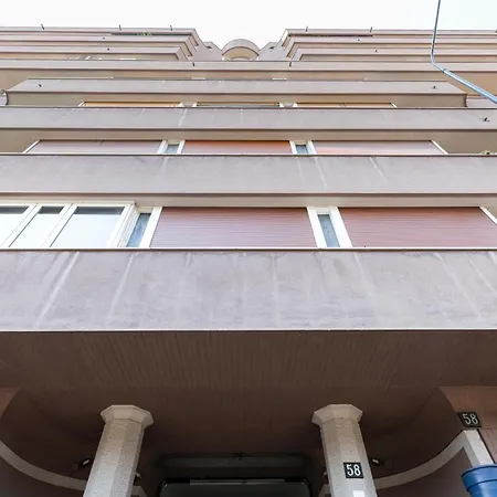 Monte Ceneri شقة ميلان