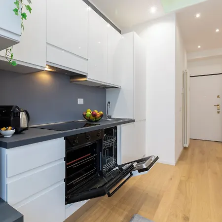 Monte Ceneri * ميلان